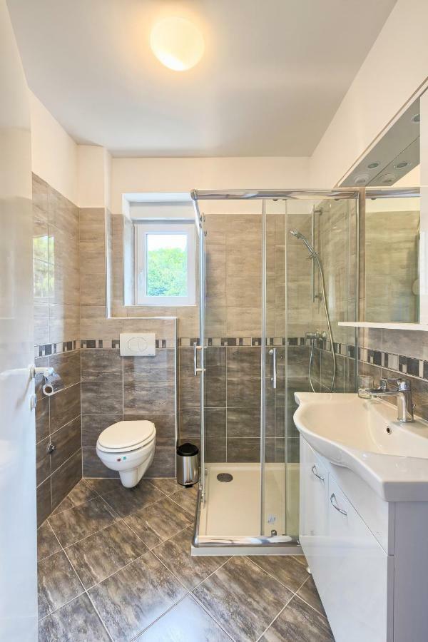 Apartment Petra Пула Екстериор снимка
