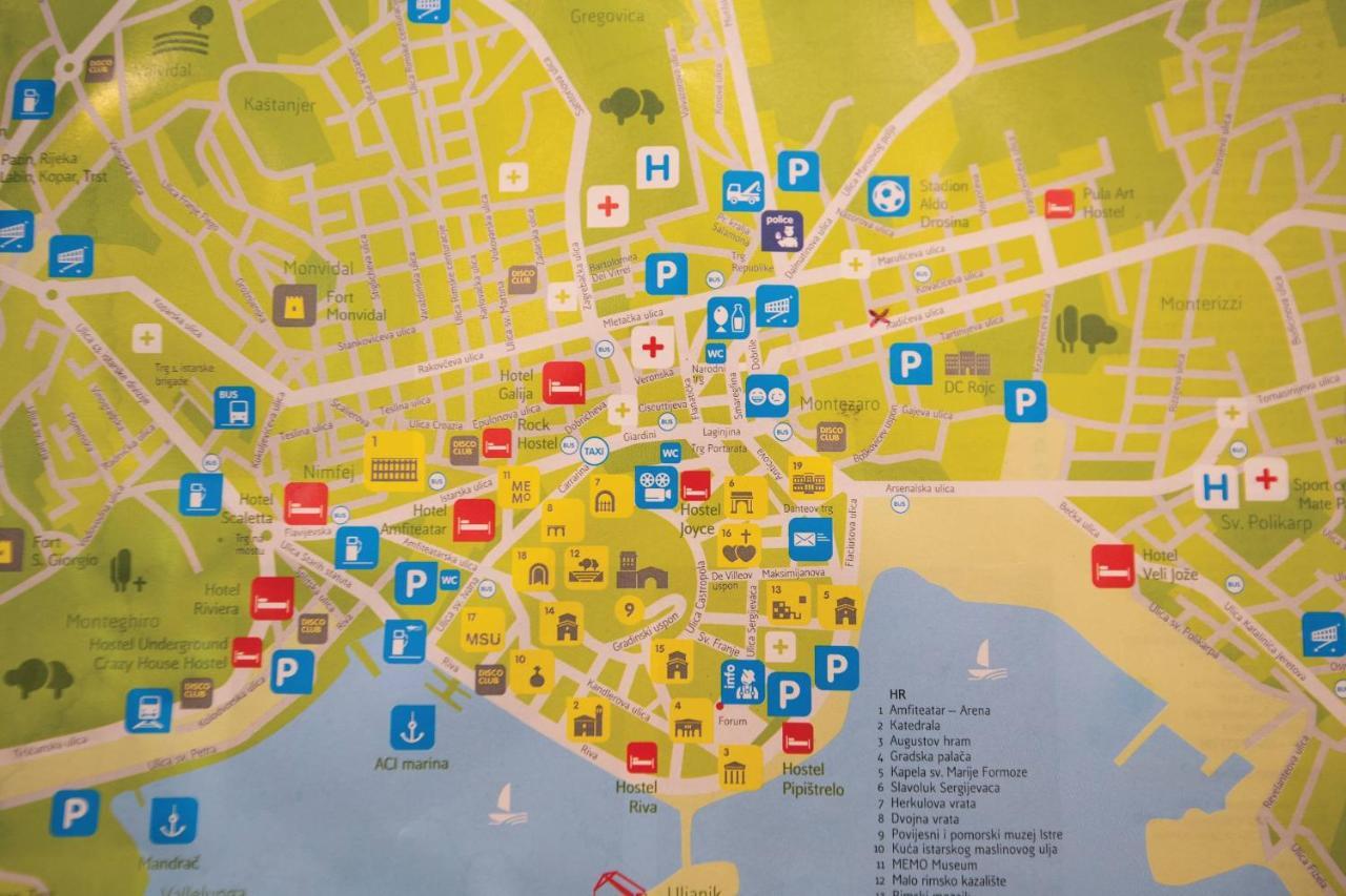 Apartment Petra Пула Екстериор снимка